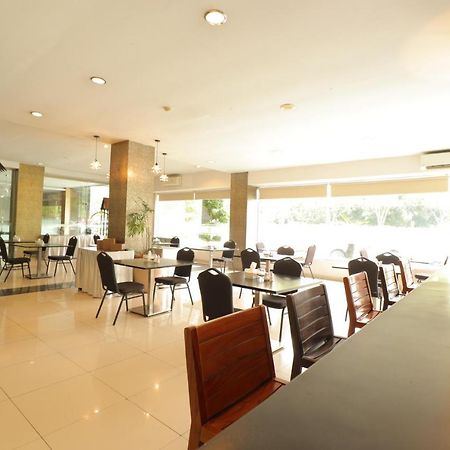 Saka Hotel Medan Sunggal Екстер'єр фото