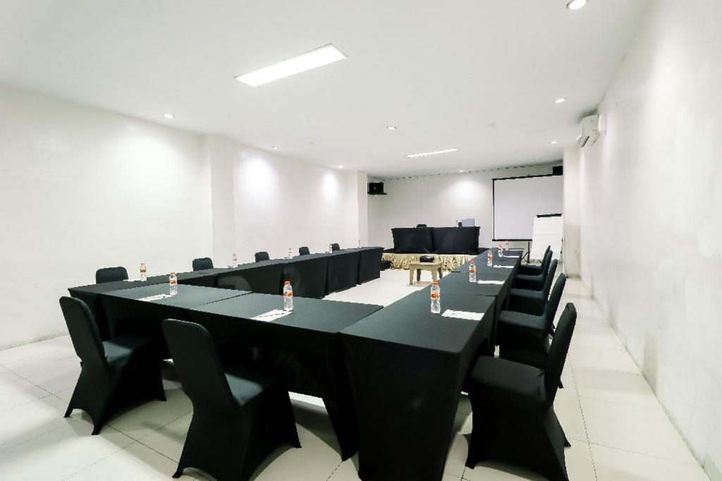 Saka Hotel Medan Sunggal Екстер'єр фото