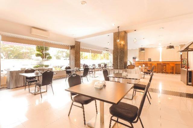 Saka Hotel Medan Sunggal Екстер'єр фото